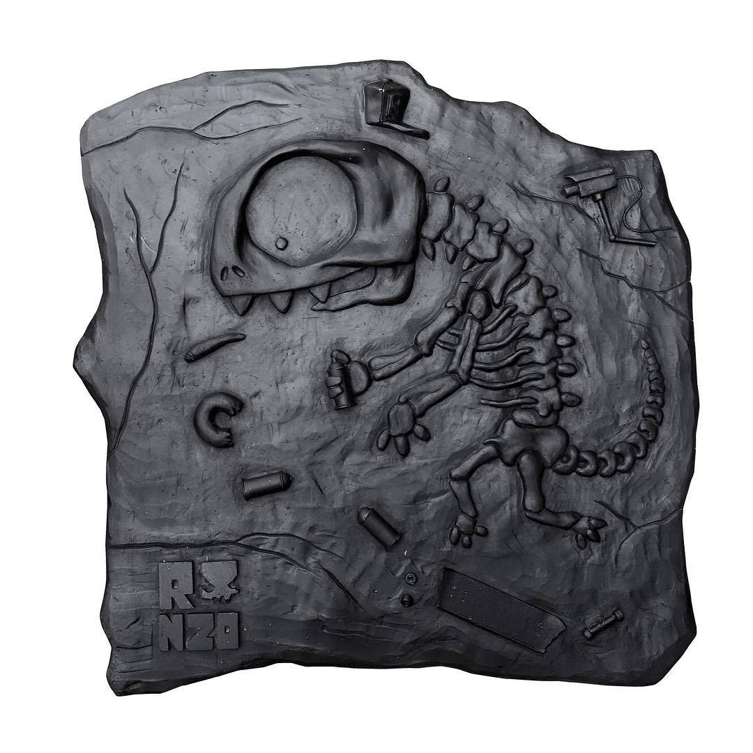 Fossil – Matt Black Release! Get your Xmas Fossils now: www.ronzo.art/shop,